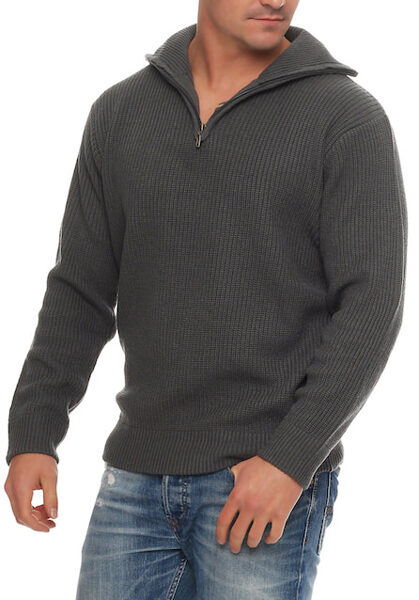 Liela izmēra vīriešu džemperi.